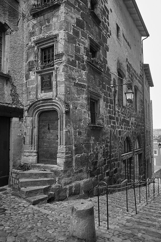 Le Puy-en-Velay    |   2  /  17    | 